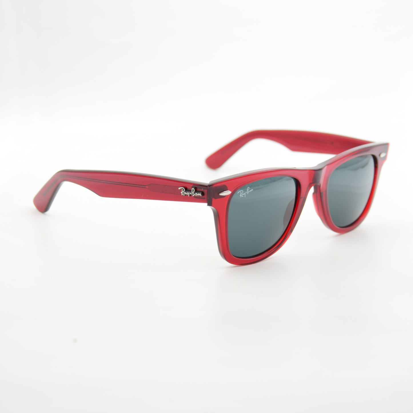 Solaire : Ray-Ban RB2140 WAYFARER Red