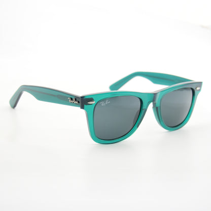 Solaire : Ray-Ban RB2140 WAYFARER Green