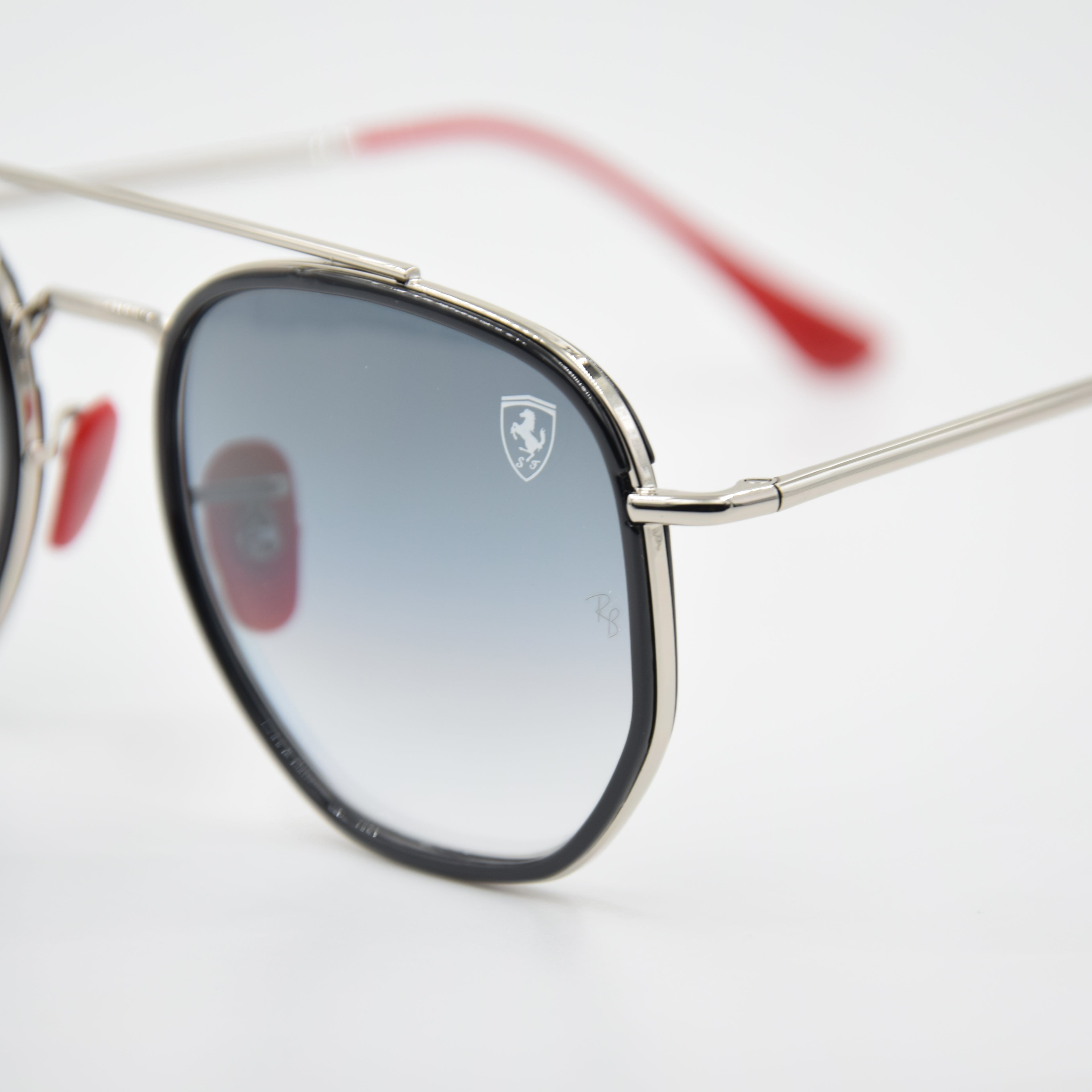SOLAIRE :RAY-BAN RB3748-M FERRARI F003/32