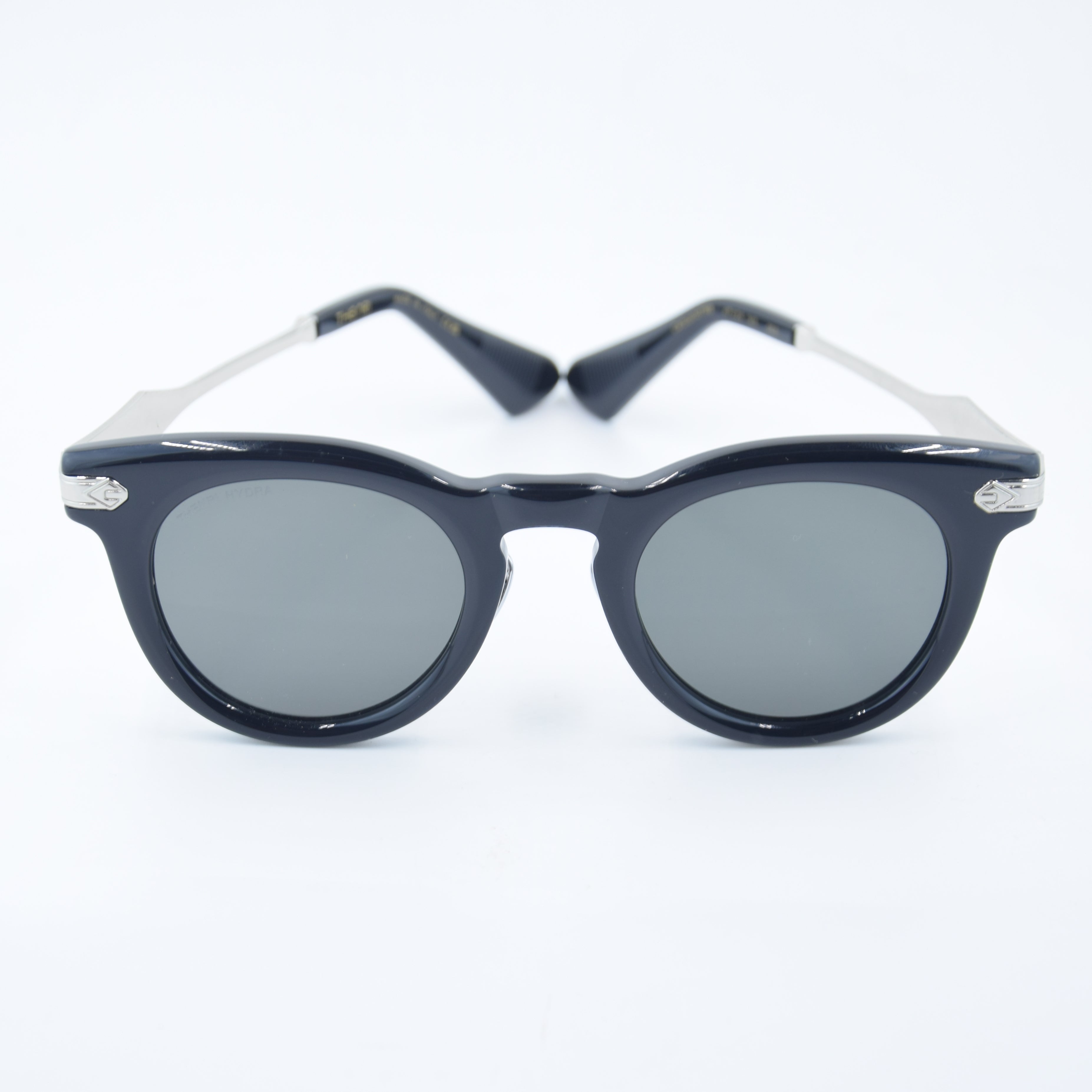 SOLAIRE: Thenri Carbon 1 of 199 003