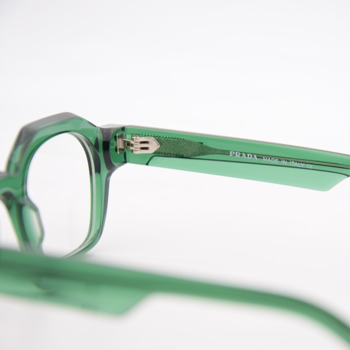 OPTIQUE : PRADA 2197 GREEN