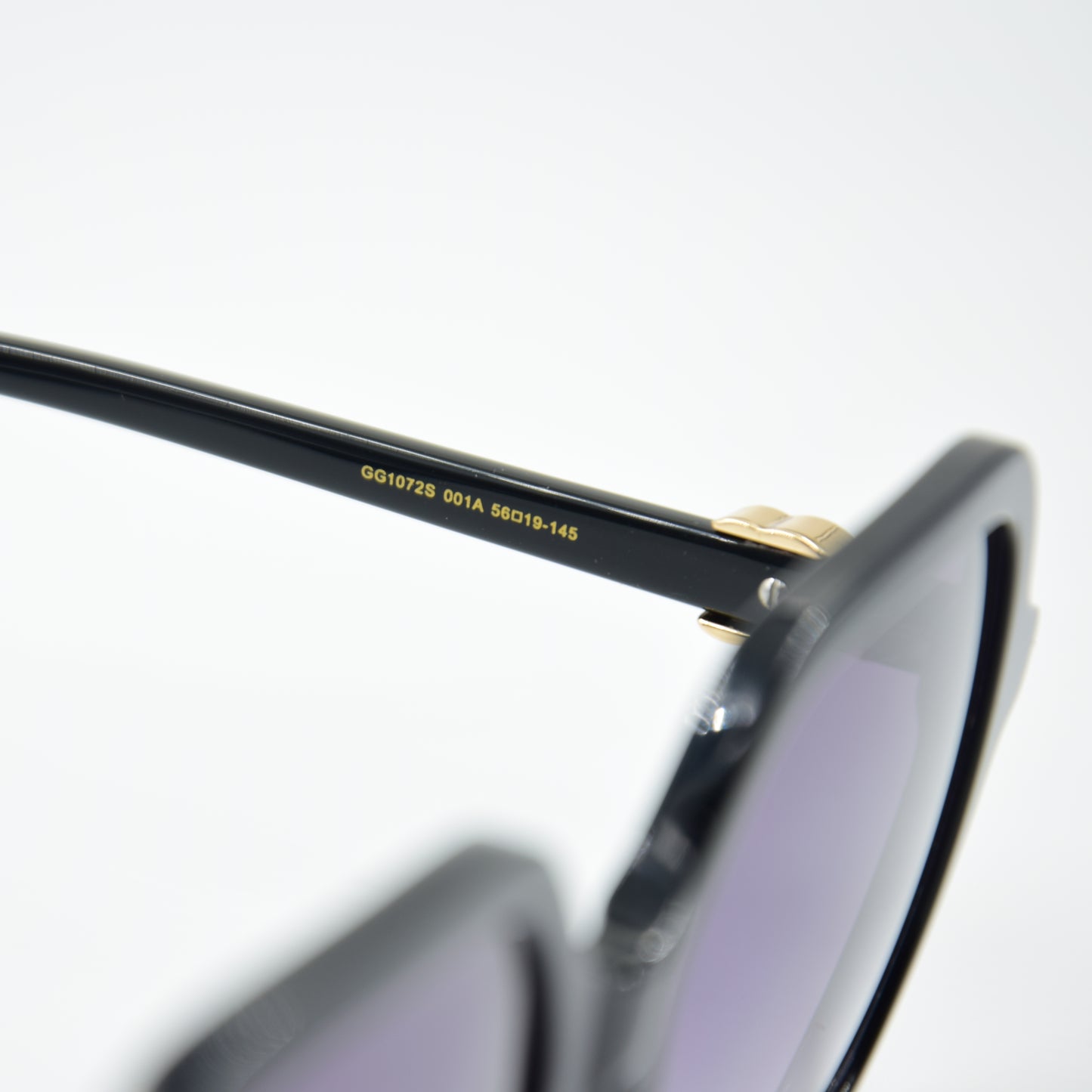 Solaire : Gucci GG1072S 001A Noir