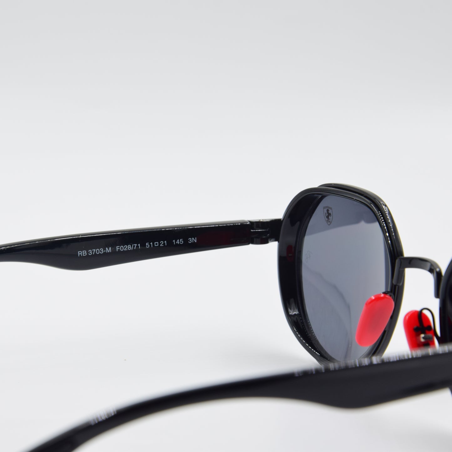 Solaire : Ray-Ban RB3703-M F028/71 Ferrari