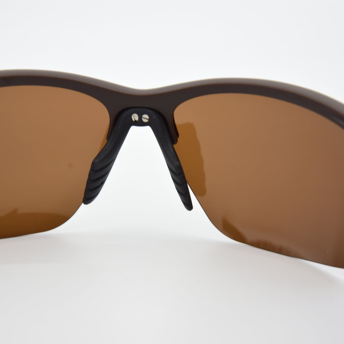 SOLAIRE : Oakley OX3004 Brown U.S.A ( Polarisé )