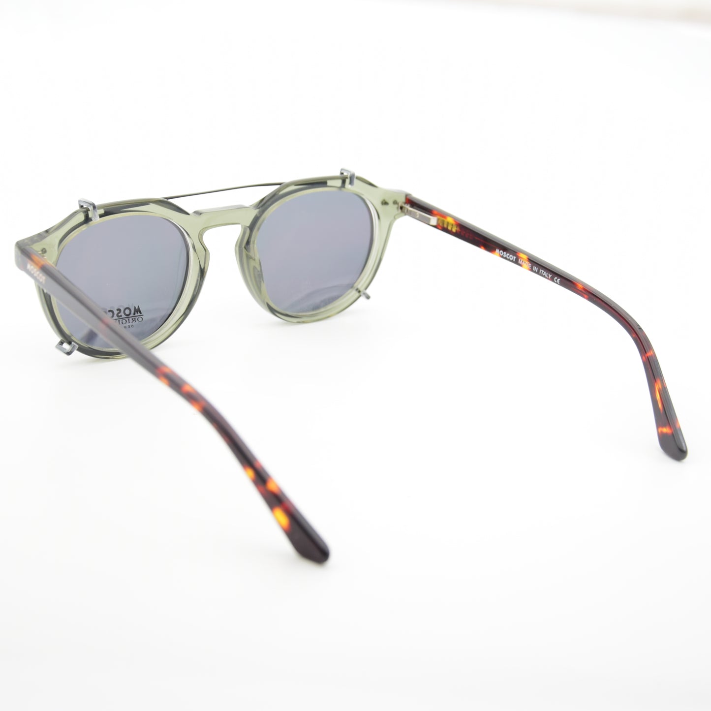 CLIPS : MOSCOT R0091 HAVANE/VERT C04