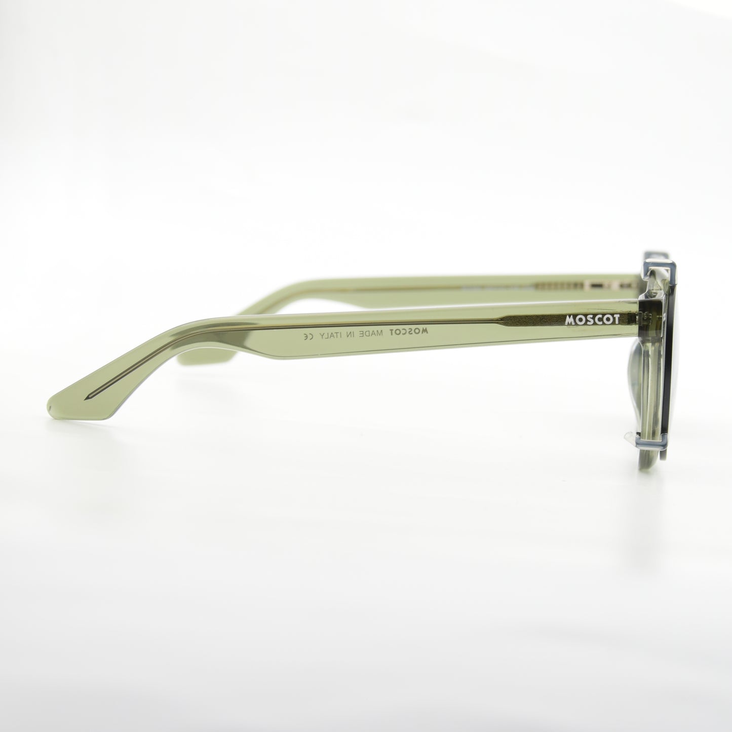 CLIPS : MOSCOT R0084 GREEN C04