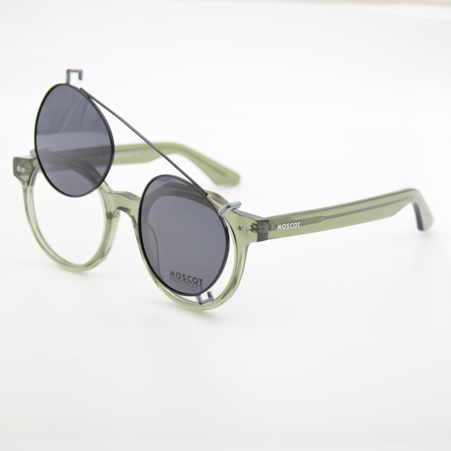 CLIPS : MOSCOT R0084 GREEN C04