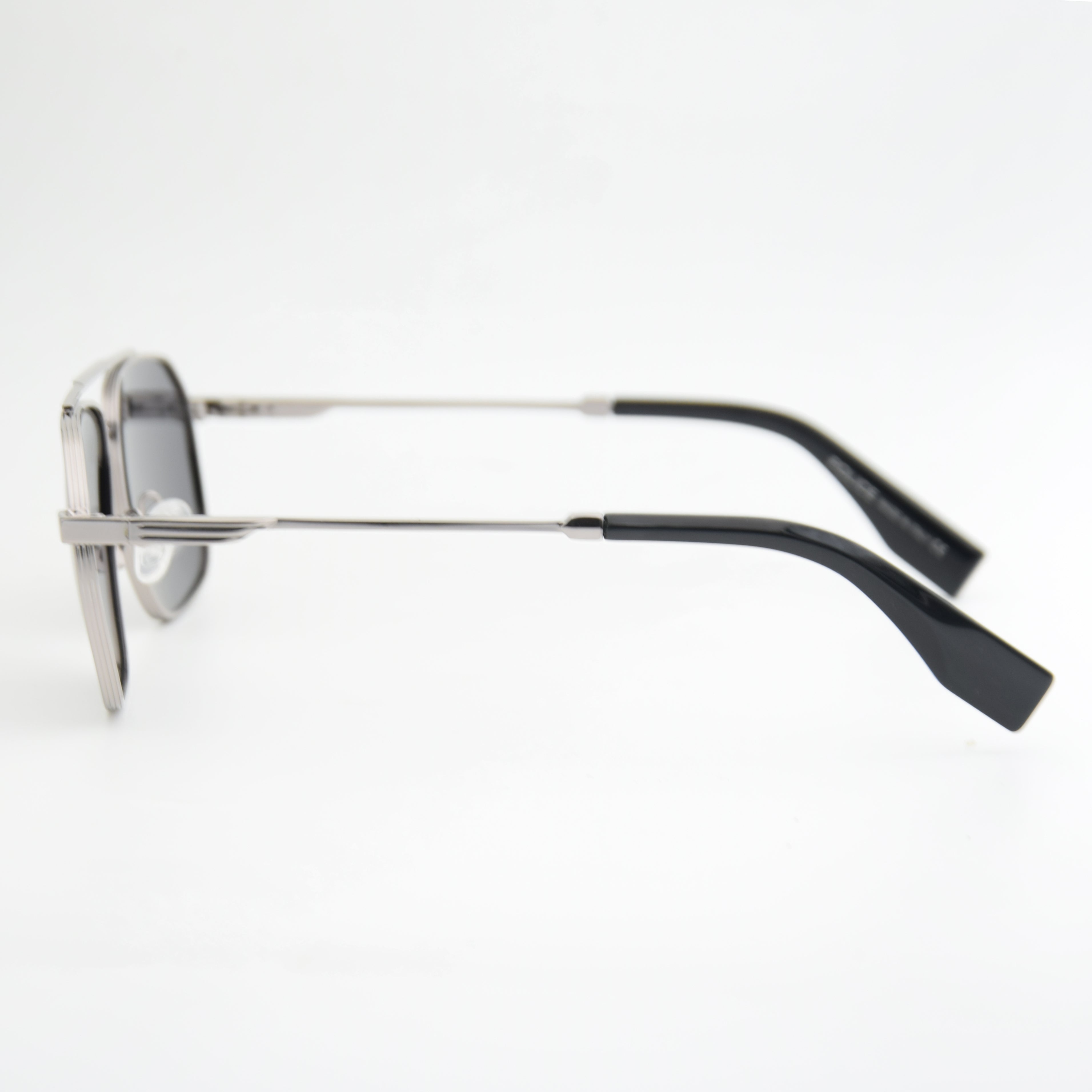 SOLAIRE : POLICE MB24806 SILVER/NOIR ( POLARISÉ )