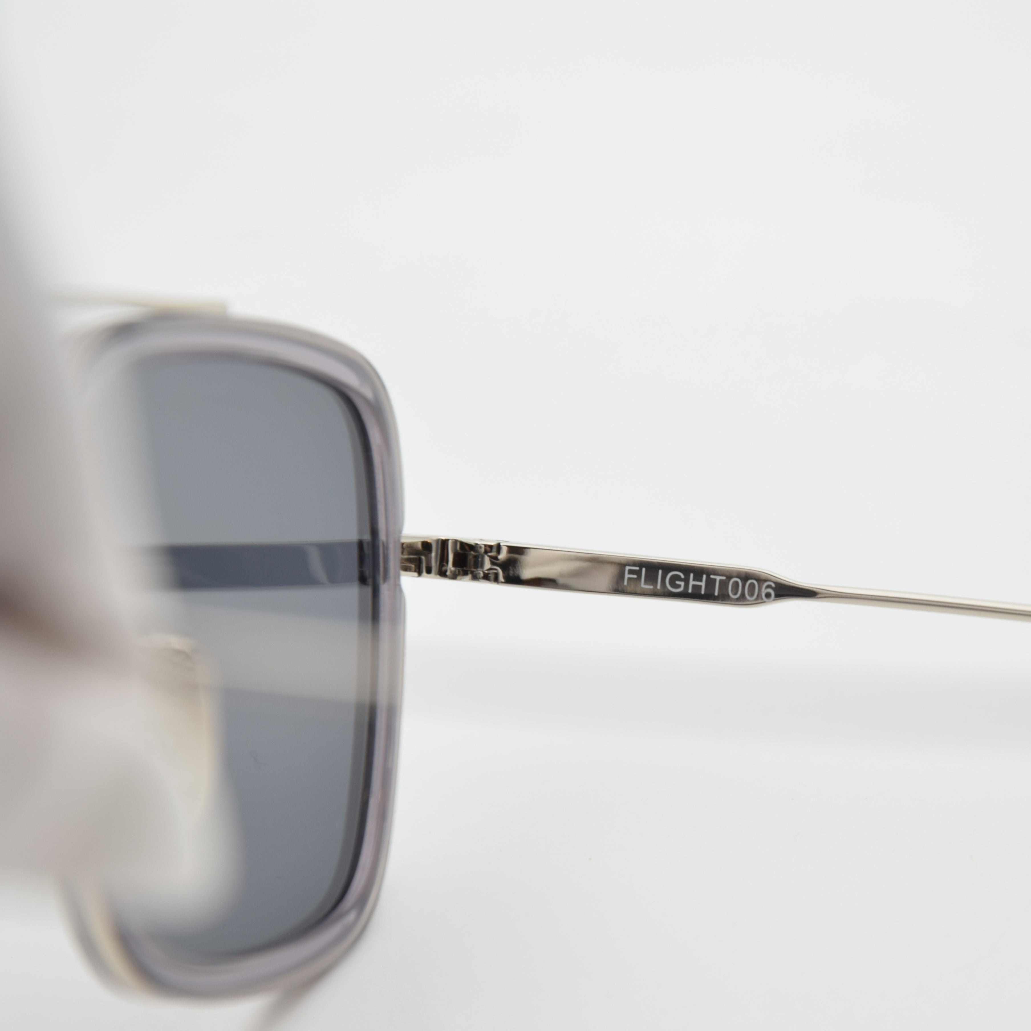 SOLAIRE :DITA FLIGHT 006