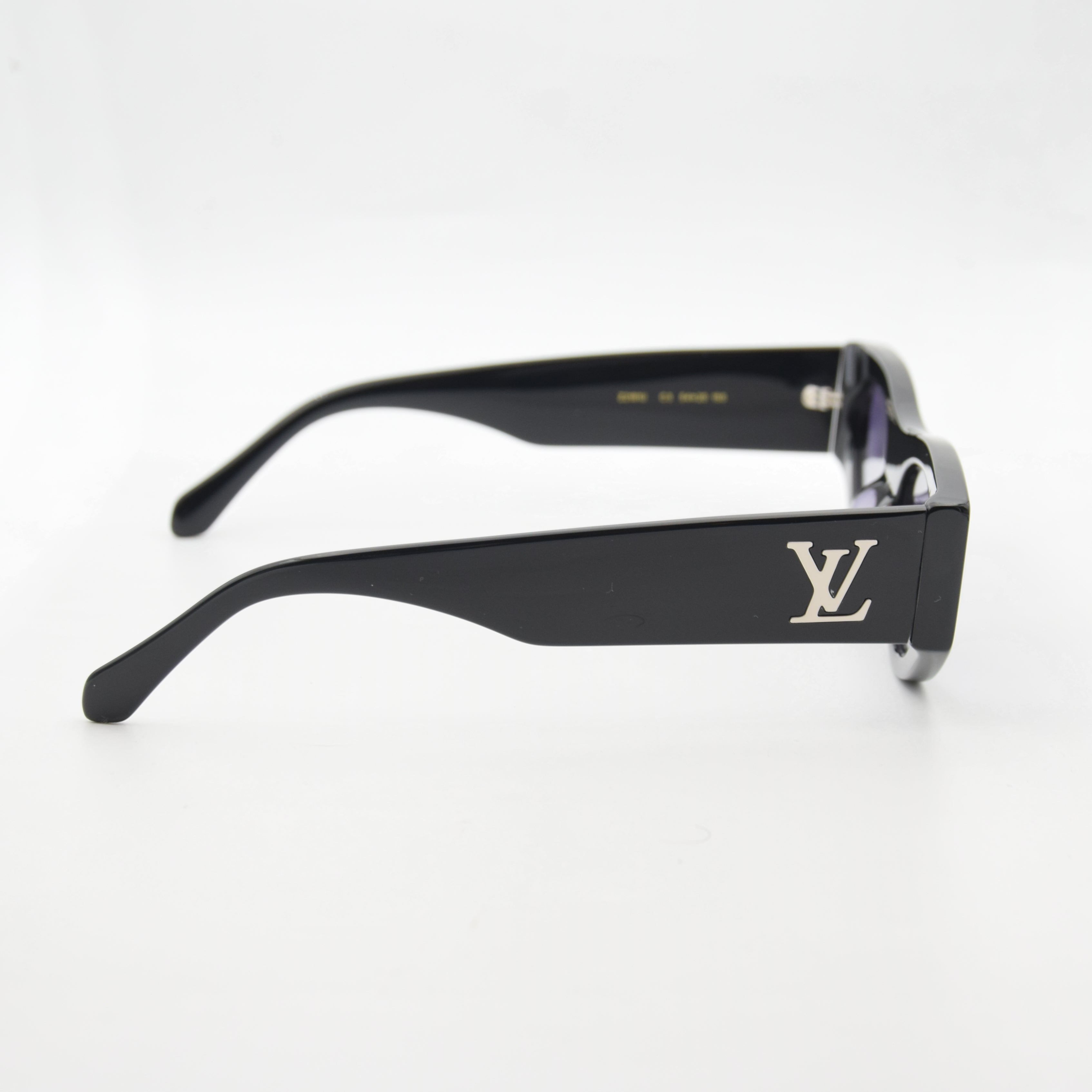 SOLAIRE :LUIS VUITTON Z2181U C3