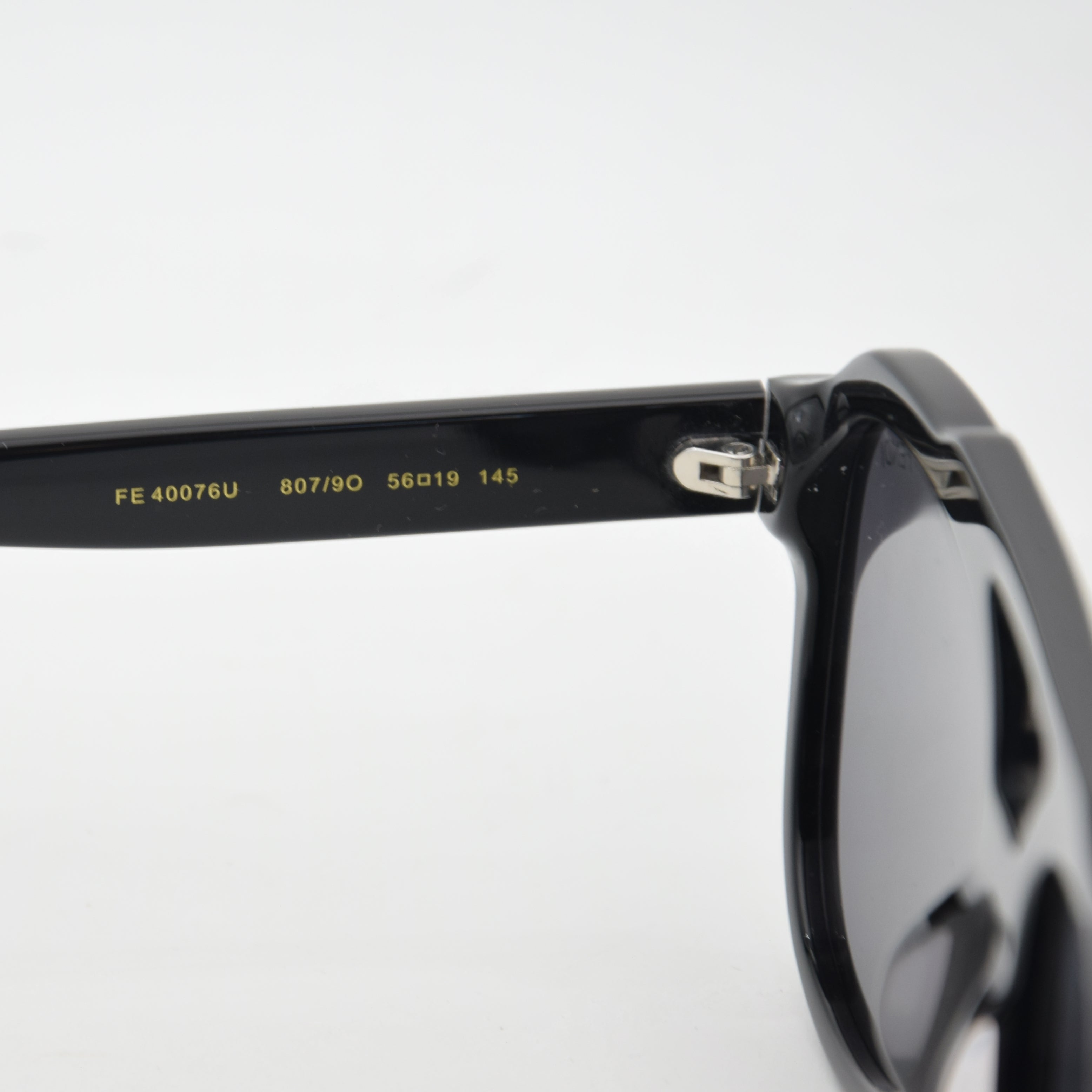 SOLAIRE :FENDI FE40076U 807/9O