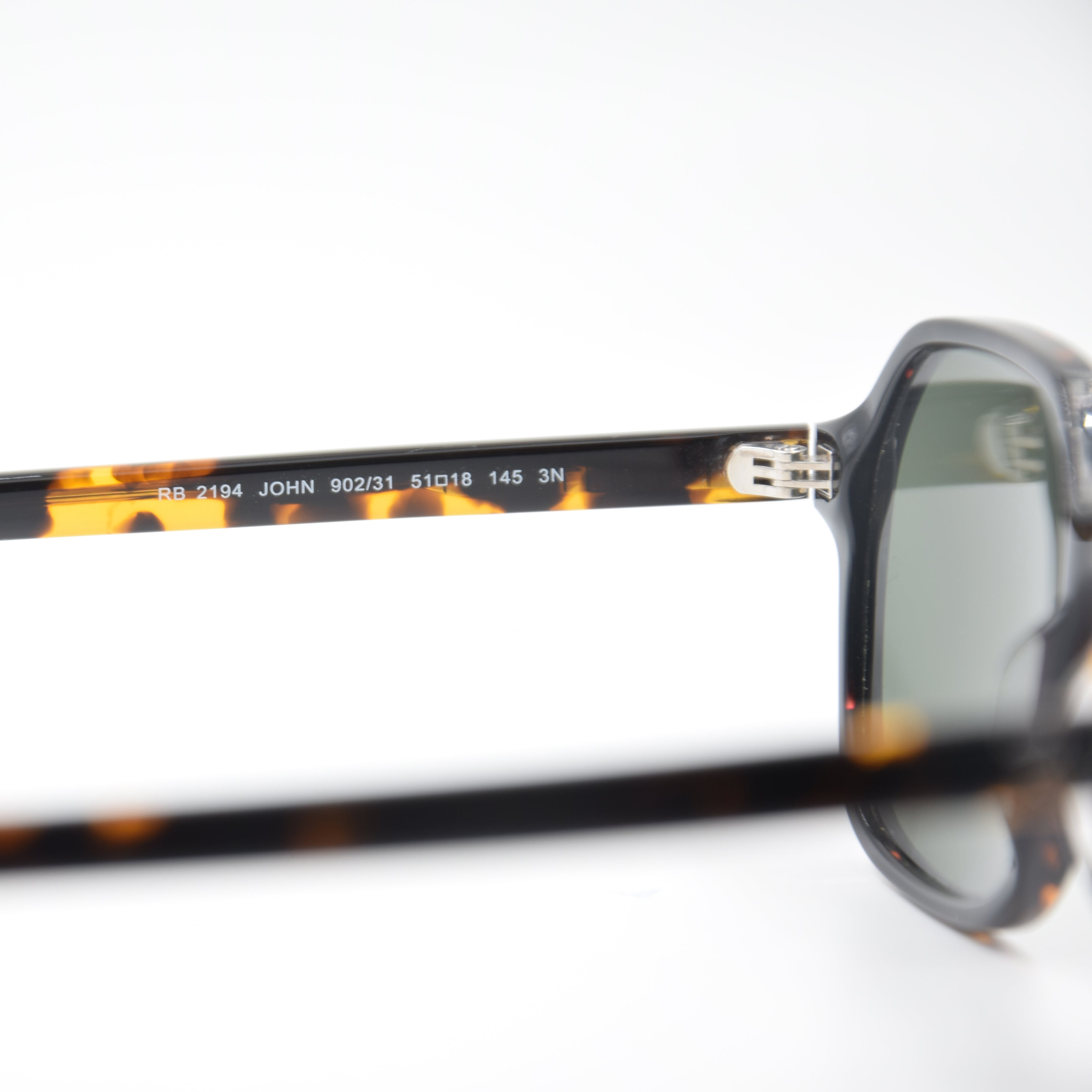 SOLAIRE :RAY-BAN RB2194 JOHN 902/31